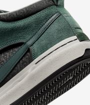 Nike SB React Leo Shoes (vintage green)