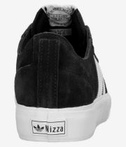 adidas Skateboarding Nizza Low ADV Schoen (core black white white)