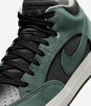 Nike SB React Leo Shoes (vintage green)