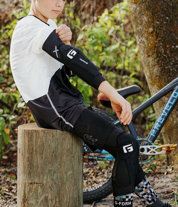 G-Form Pro-X4 Kneepads kids (black)