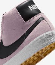 Nike SB Zoom Blazer Mid Shoes (pink)