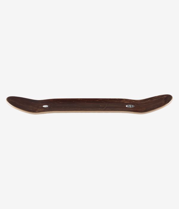 Passport Callum Pink Heath 8,25"-Skateboard-Deck, Profilansicht in voller Länge, die die Konkavität sowie die erhöhten Nose und Tail zeigt; Oberfläche mit natürlicher Holzmaserung und sichtbarer beiger Sperrholzkante. Klares Studiofoto; weißer Hintergrund.