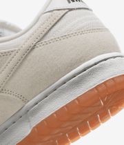 Nike SB Dunk Low Pro B Shoes (pale ivory summit white)