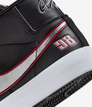 Nike SB Zoom Blazer Mid Pro GT Schoen (black metallic silver)