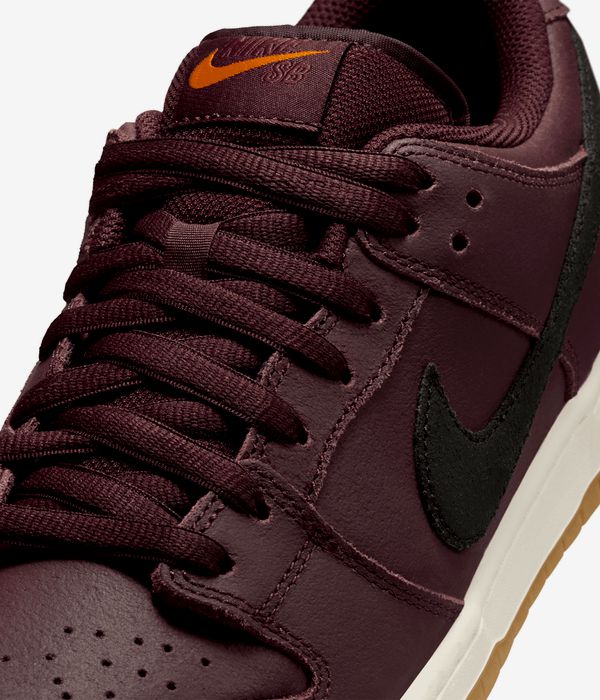 Nike SB Dunk Low Pro Iso Shoes (burgundy crush black mystic date)