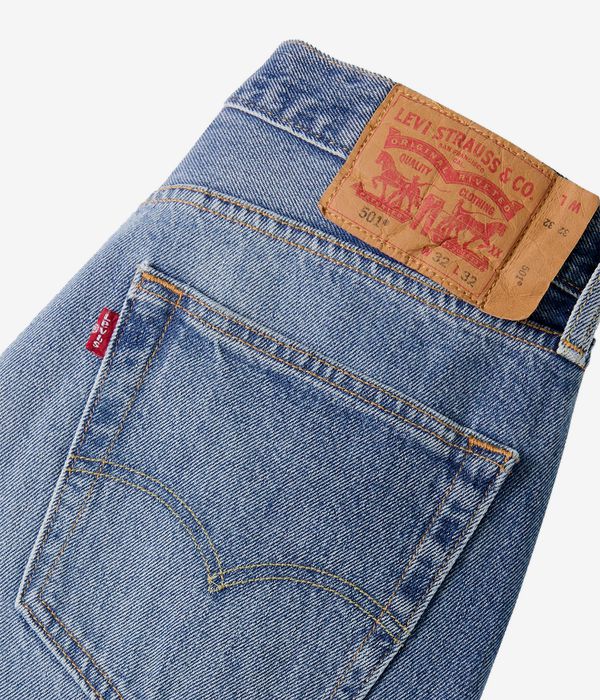 Levi's 501 Relaxed Jeans (road work)