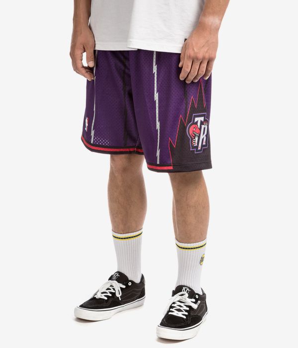 Mitchell&Ness Toronto Raptors Shorts (purple)
