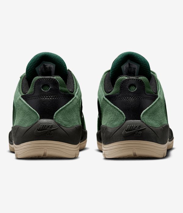 Nike SB Vertebrae Schuh (fir black sequoia)