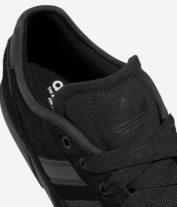 adidas Skateboarding Court TNS Premiere RT Chaussure (core black core black core black)