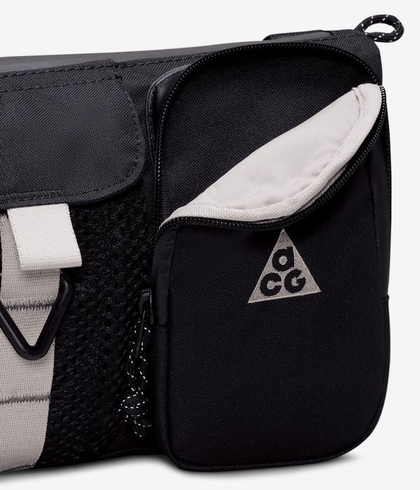 Nike ACG Daymax Crossbody Bag 3L (black college grey college grey)