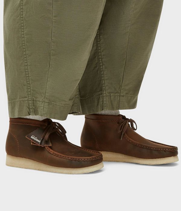 Clarks Originals Wallabee Boot Shoes (beeswax)