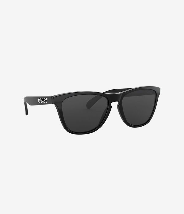 Shop Oakley Frogskins Sunglasses (polished black grey) online | skatedeluxe