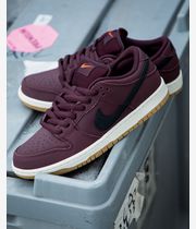 Nike SB Dunk Low Pro Iso Shoes (burgundy crush black mystic date)