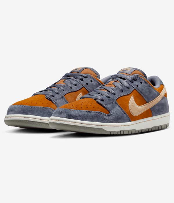 Nike SB Dunk Low Pro Shoes (light carbon sesame)