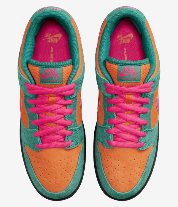 Nike SB Dunk Low Pro Schoen (green noise watermelon light cur)