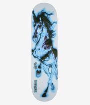 April Dashawn Jordan 8,38" Skateboard-Deck, Ansicht von unten: weißes Deck mit großem blau-schwarzem Pferdemotiv und stilisiertem „Dashawn“-Schriftzug; klares Studiofoto; weißer Hintergrund.