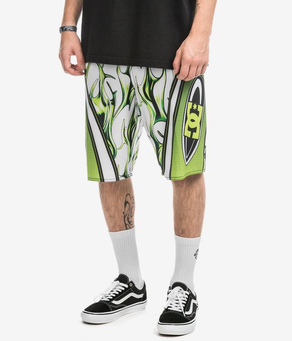 DC Sylem 21" Boardshorts (liquid fuego white)