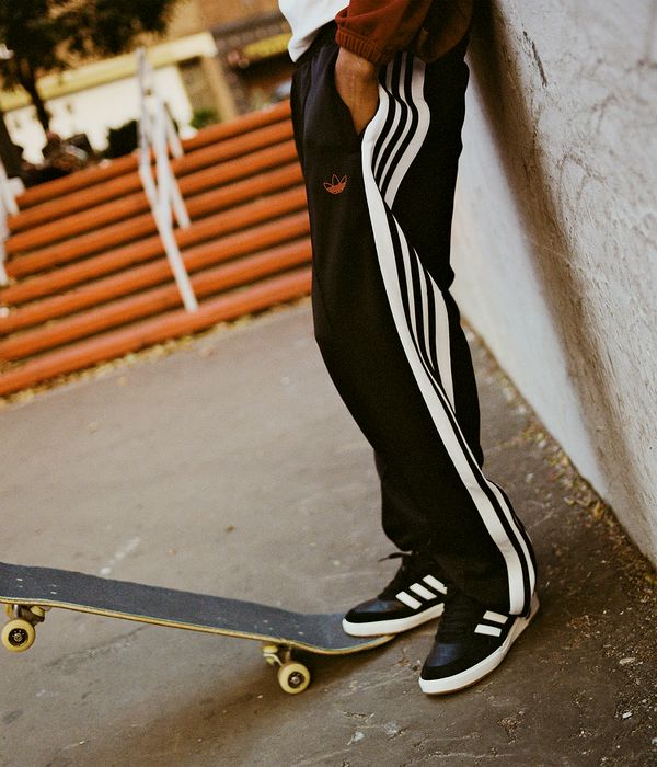 adidas Tyshawn II Pants (black cry white)