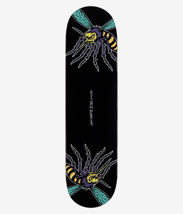 Planche de skateboard « Insect Twin Nose 8,5 pouces » de skatedeluxe, vue de dessous : planche noire unie ornée de deux motifs d'insectes en bande dessinée, symétriques, dans les tons jaune, turquoise et violet, avec l'inscription « Skate Deluxe » en lettres cursives blanches près du centre. Image de studio nette ; fond blanc.