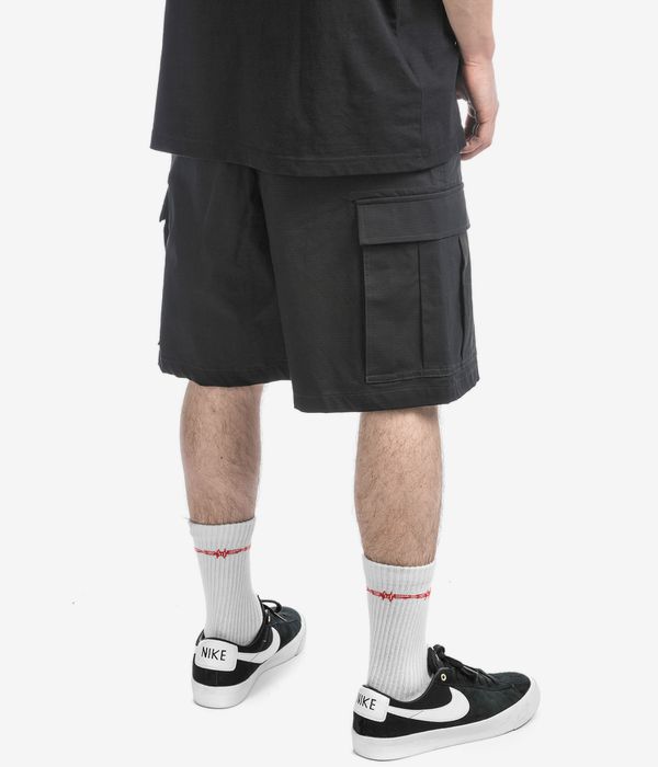 Shop Nike SB Cargo Shorts (black white) online skatedeluxe