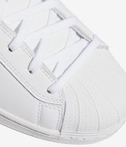 adidas Skateboarding Pro Shell ADV Zapatilla (white core black gold)