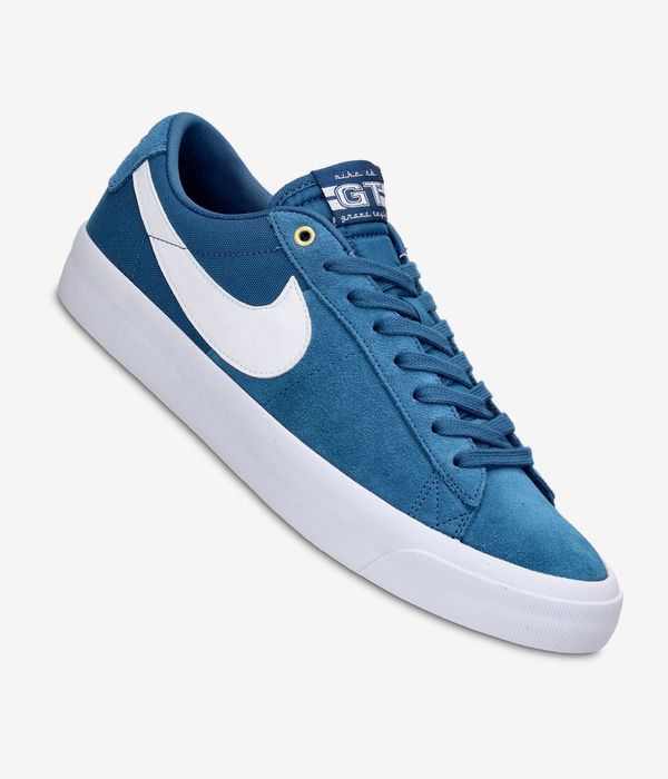 Shop Nike SB Zoom Blazer Low Pro GT Shoes (court blue white
