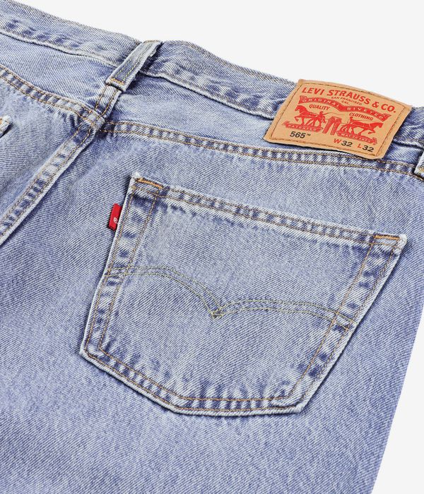 Levi's 565 Loose Straight Jeans (mellow mornings)