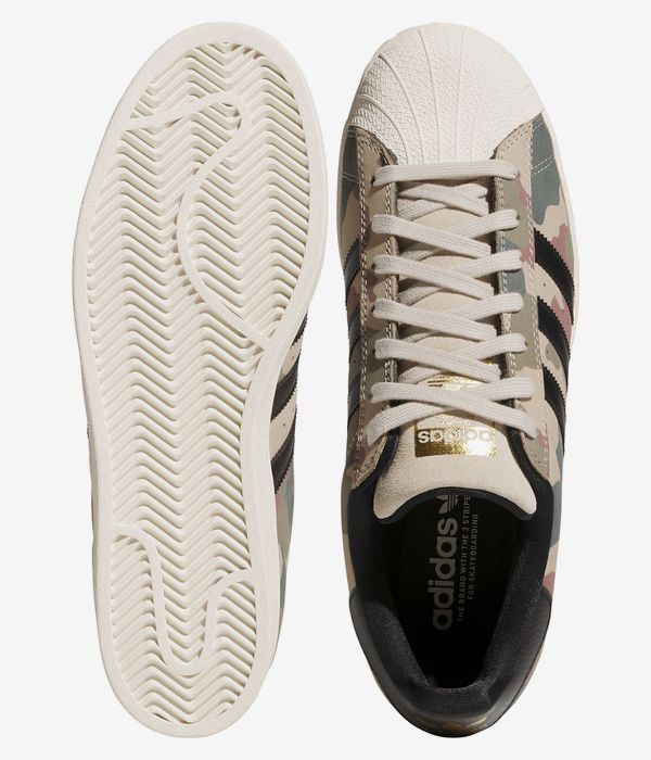adidas Skateboarding Superstar ADV Schuh (khaki three core black chalk whi)
