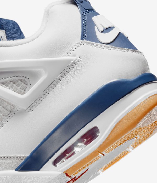 Nike SB x Air Jordan 4 Schuh (summit white white navy neutral)