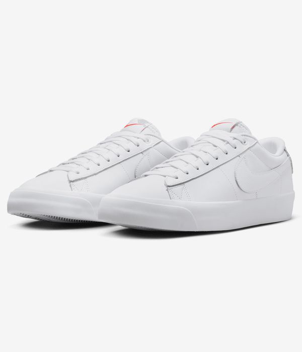 Nike SB Blazer Low Pro GT Iso Shoes (triple white)