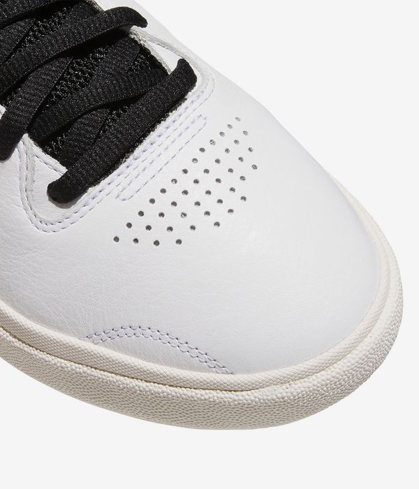 adidas Skateboarding Tyshawn Schuh (white black white)