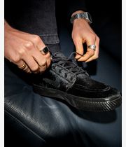 Nike SB Janoski OG+ SE Shoes (black black black)
