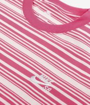 Nike SB Striped T-shirt (guava ice)