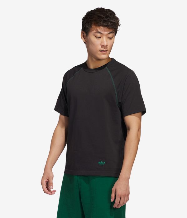 adidas Shmoo FW T-Shirt (black)