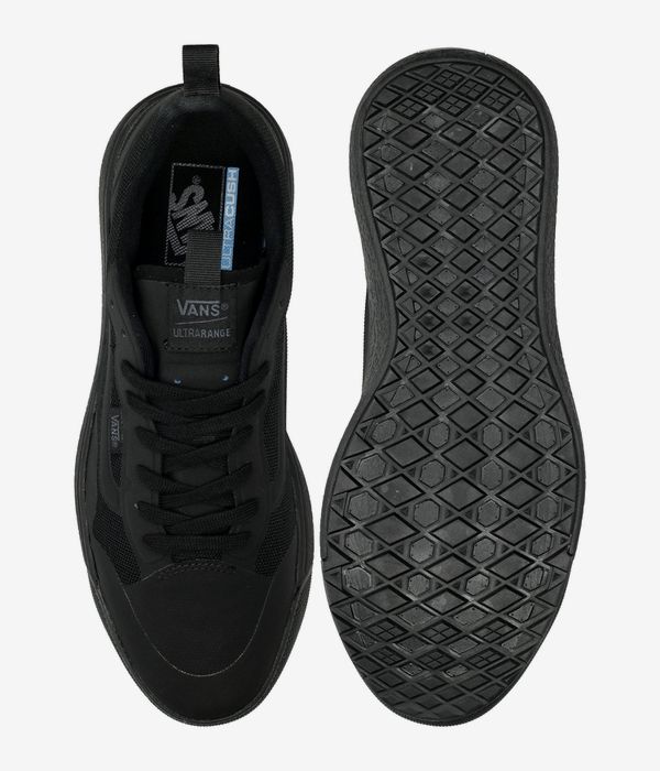 Vans UltraRange EXO Shoes (black black black)