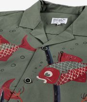 The Loose Company Fish Shirt (green red)