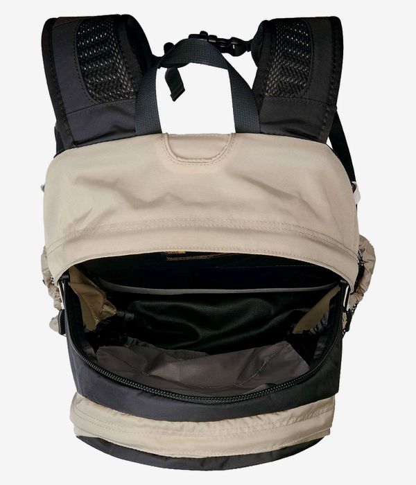 The North Face Hot Shot SE Backpack 30L (beige)