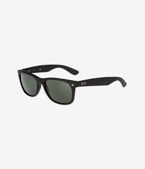 Ray-Ban New Wayfarer Sunglasses 58mm (black rubber green)