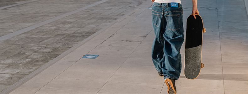 Loose Fit Jeans & Baggy Pants