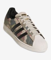 adidas Skateboarding Superstar ADV Schuh (khaki three core black chalk whi)