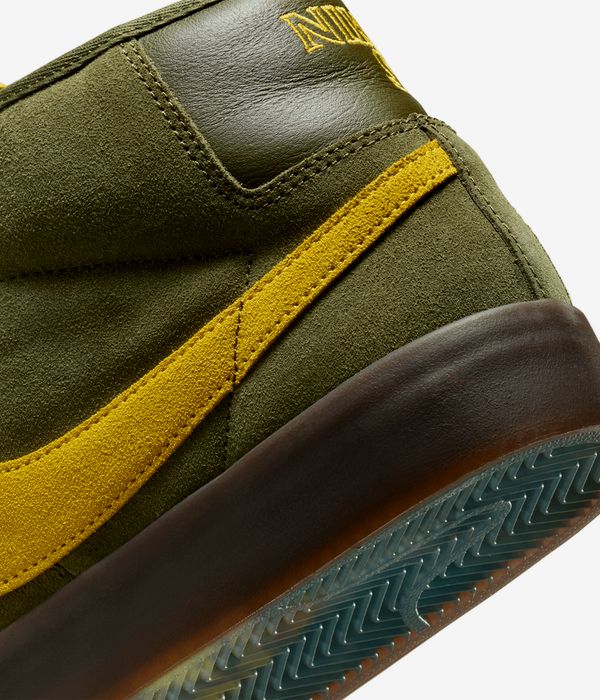 Nike SB x Anti Hero Zoom Blazer Mid Schuh (rough green amarillo)