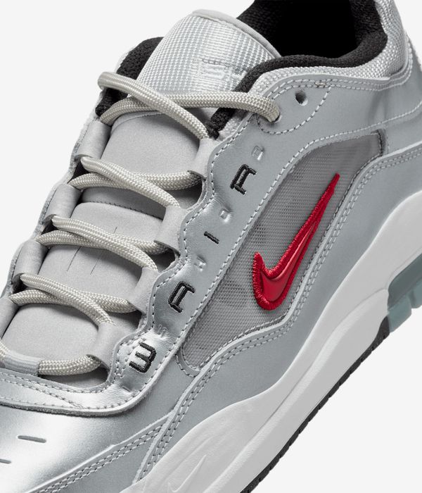 Nike SB Air Max Ishod 2 Scarpa (metallic silver versity red)