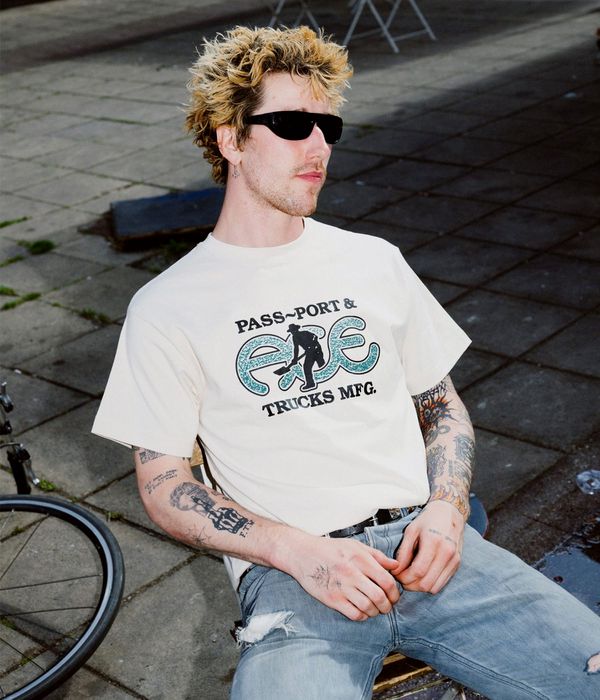 Ace x Passport Hammertone T-Shirt (natural)