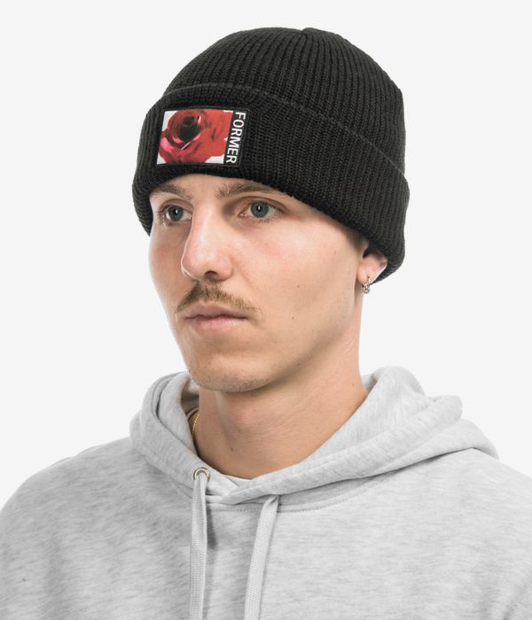 Former Rosette Patch Beanie (black)