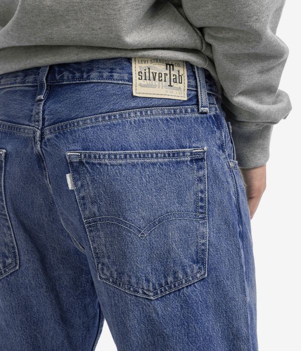 Shop Levi's Silvertab Straight Jeans (medium indigo worn in) online |  skatedeluxe