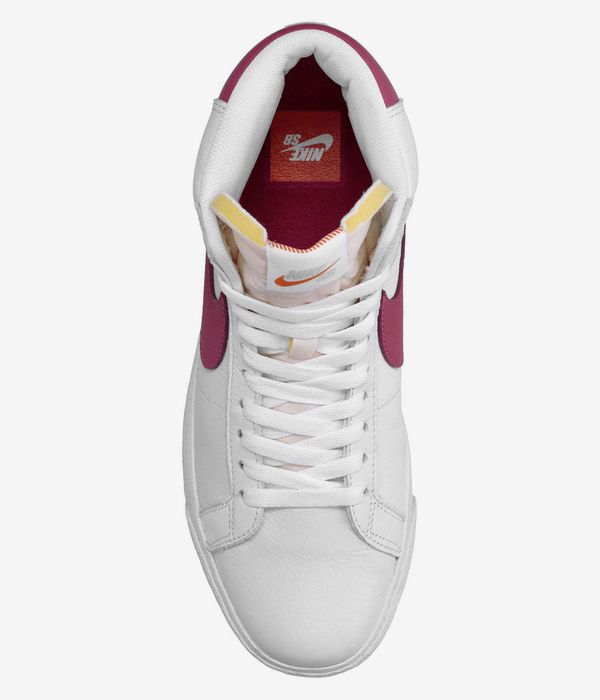 Nike SB Zoom Blazer Mid Iso Shoes (white sweet beet)