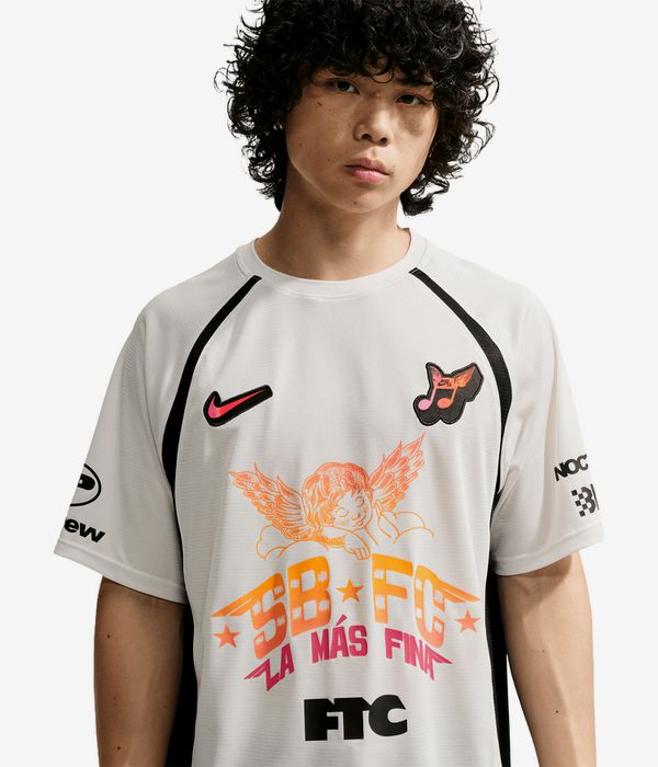 Nike SB Essential Trikot T-Shirt (sail black)