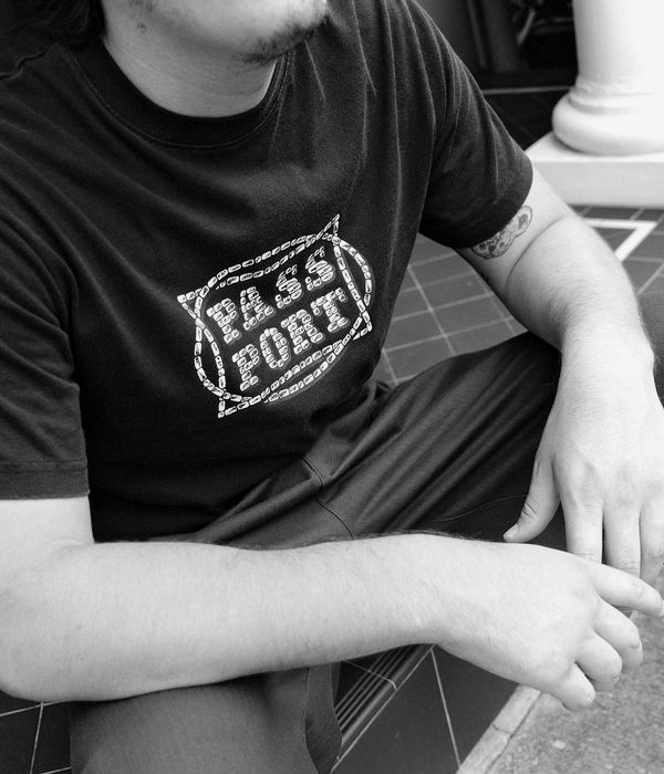 Passport Stone Circle T-Shirt (washed black)