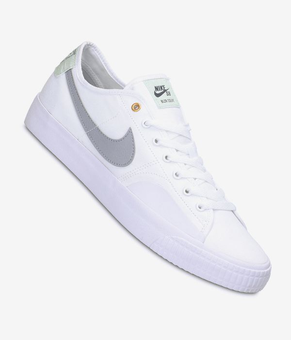 Nike SB BLZR Court DVDL Shoes (white wolf grey)