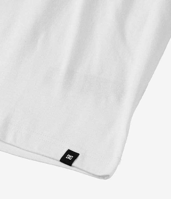 DC Meditating Camiseta (white)